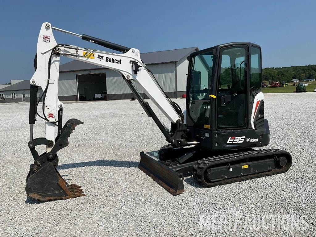 2021 Bobcat E35i Equipment Image0
