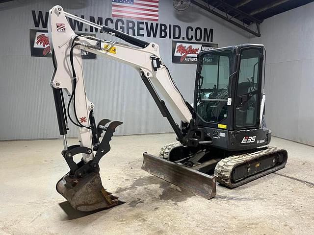 Image of Bobcat E35i equipment image 1