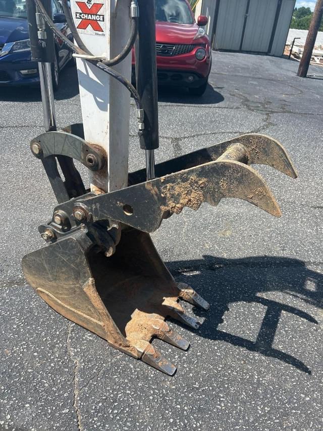 Image of Bobcat E35i equipment image 4
