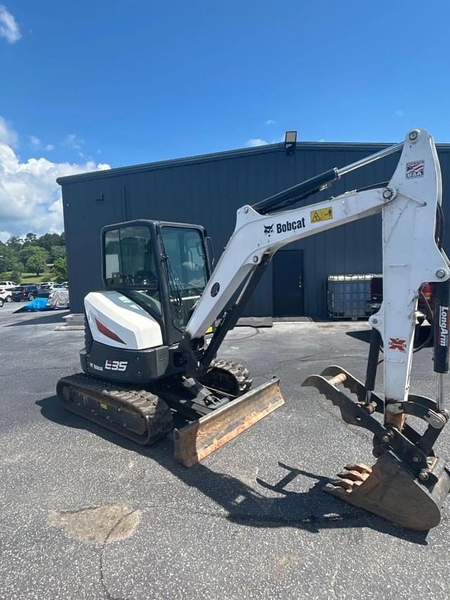 Image of Bobcat E35i equipment image 1