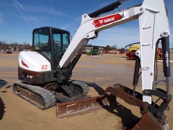 Main image Bobcat E42