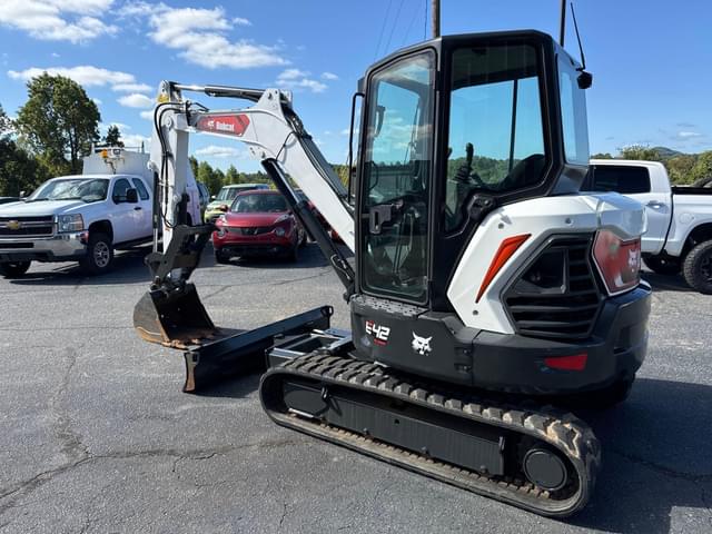 Image of Bobcat E42 equipment image 1