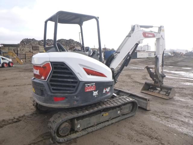 Image of Bobcat E42 equipment image 2