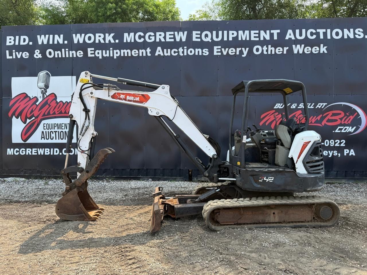 2021 Bobcat E42 Equipment Image0