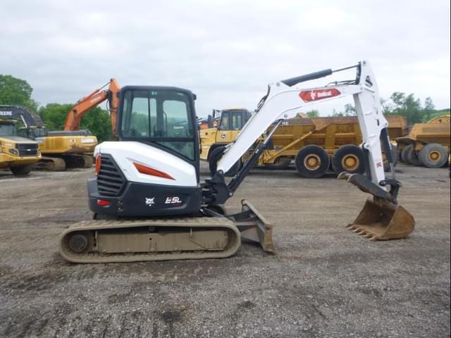 Image of Bobcat E50 equipment image 2