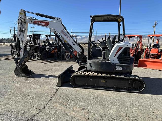 Image of Bobcat E50 equipment image 2