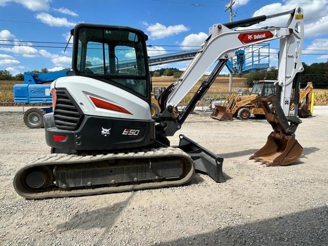 Image of Bobcat E50 equipment image 4