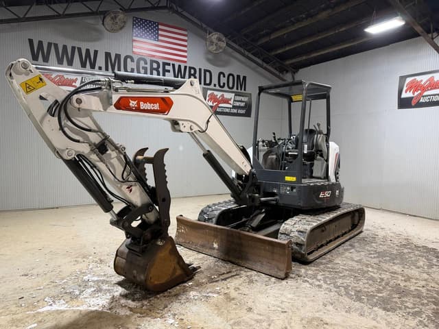 Image of Bobcat E50R2 equipment image 1