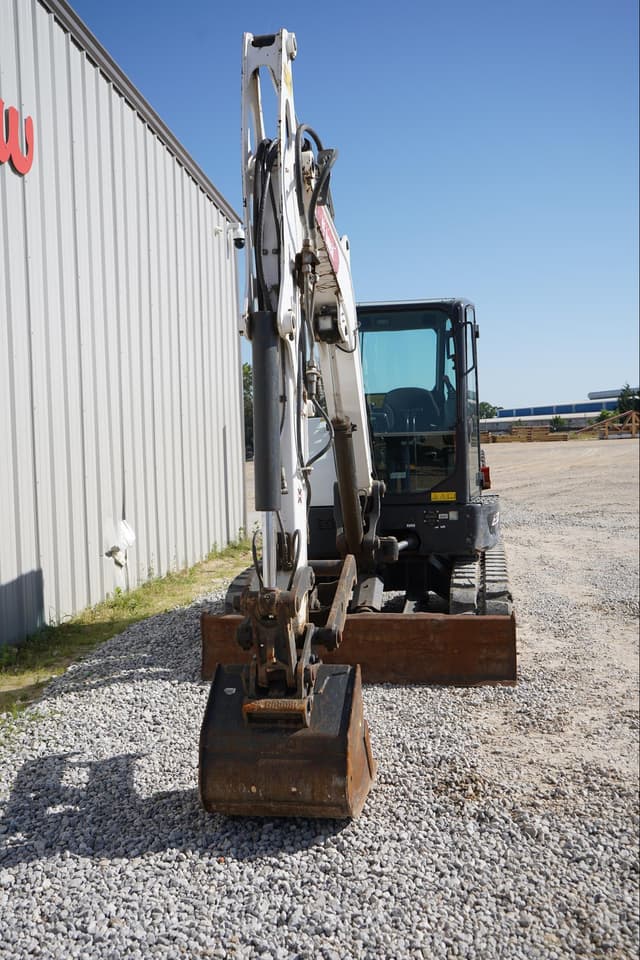 Image of Bobcat E50R2 equipment image 2