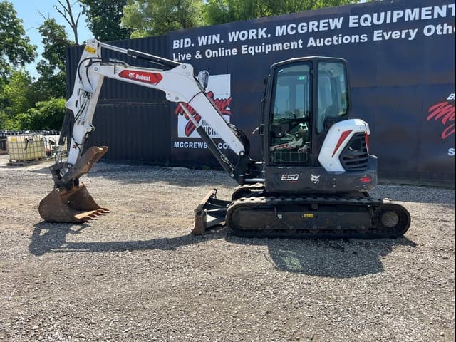 Image of Bobcat E50R2 equipment image 2