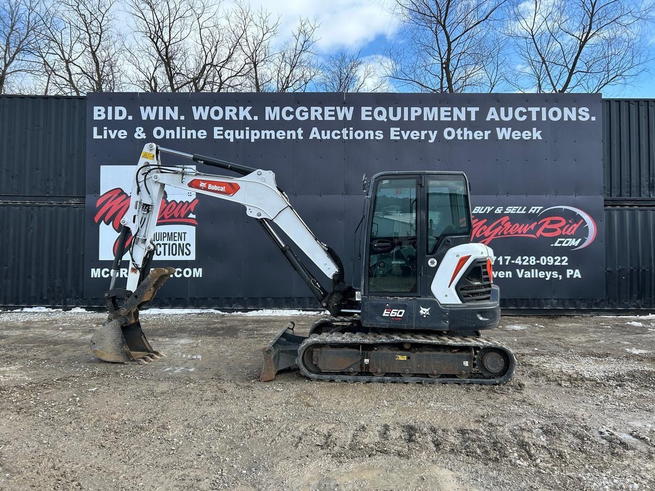 2021 Bobcat E60 Equipment Image0