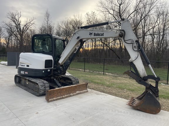 2021 Bobcat E63 Equipment Image0