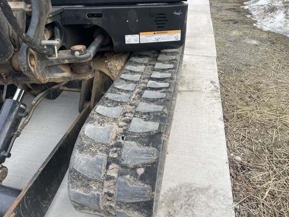 Image of Bobcat E63 equipment image 3