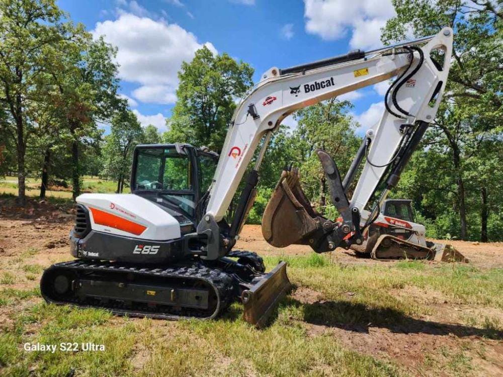 Main image Bobcat E85