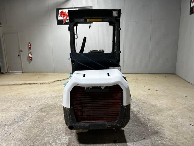 Image of Bobcat L23 equipment image 3