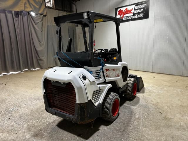 Image of Bobcat L23 equipment image 4