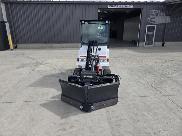 Image of Bobcat L23 equipment image 2