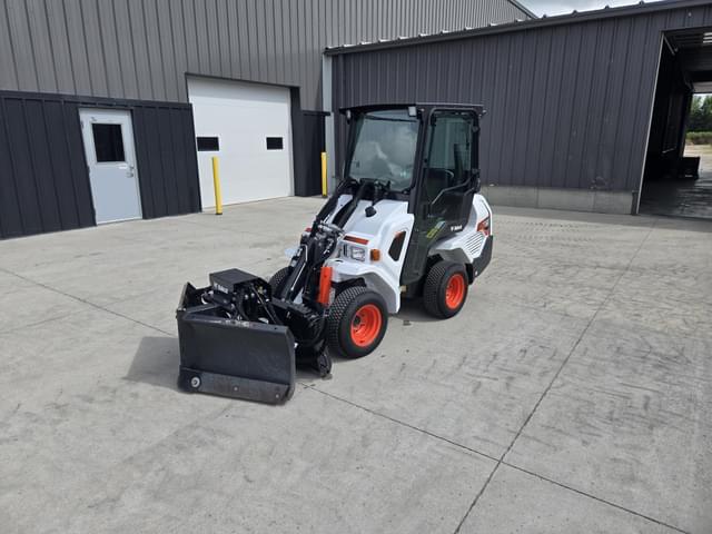 Image of Bobcat L23 equipment image 1