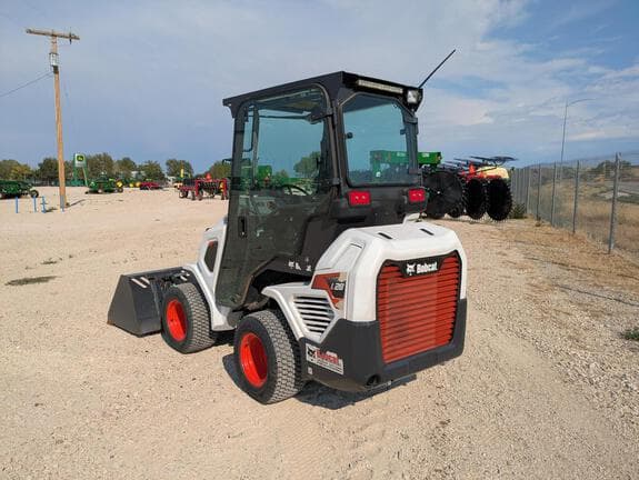 Image of Bobcat L28 equipment image 2