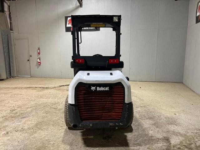 Image of Bobcat L28 equipment image 3