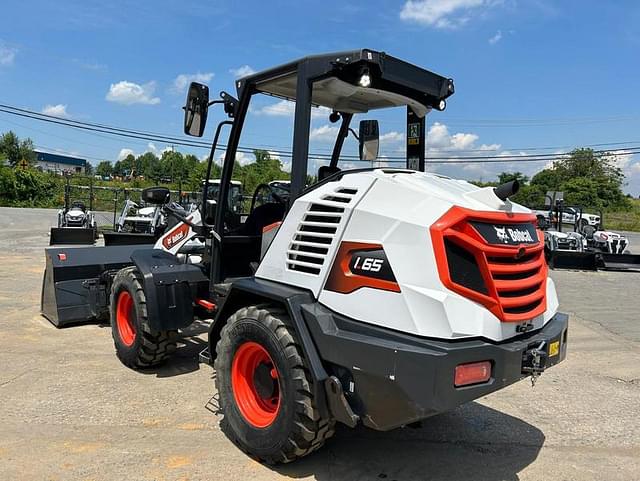 Image of Bobcat L65 equipment image 2