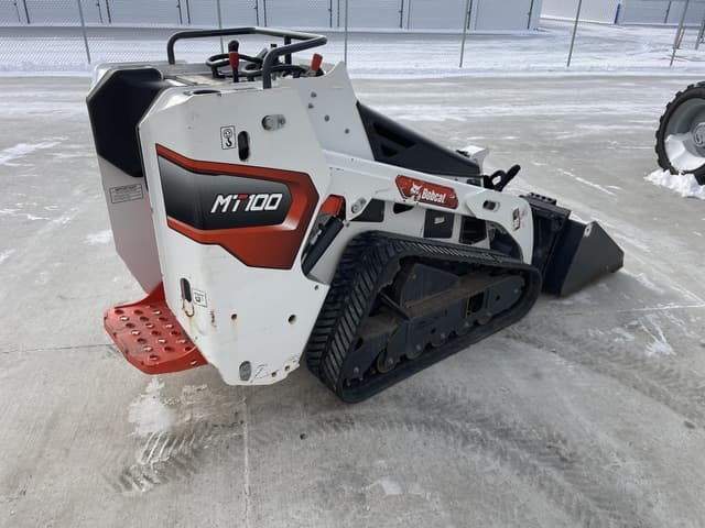 Image of Bobcat MT100 equipment image 4