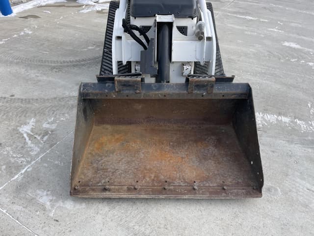 Image of Bobcat MT100 equipment image 2