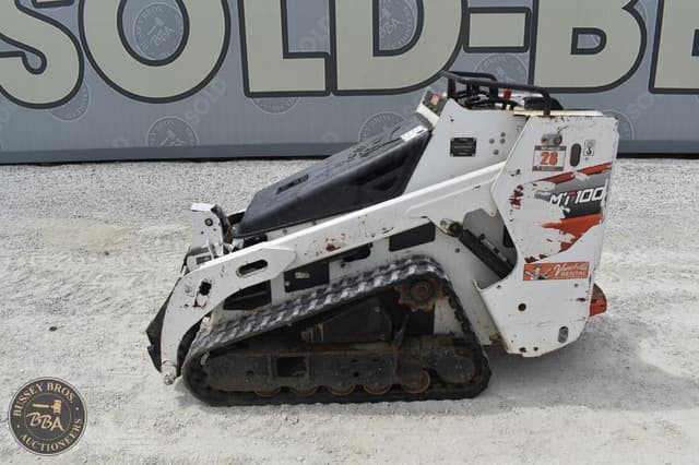 Image of Bobcat MT100 equipment image 1