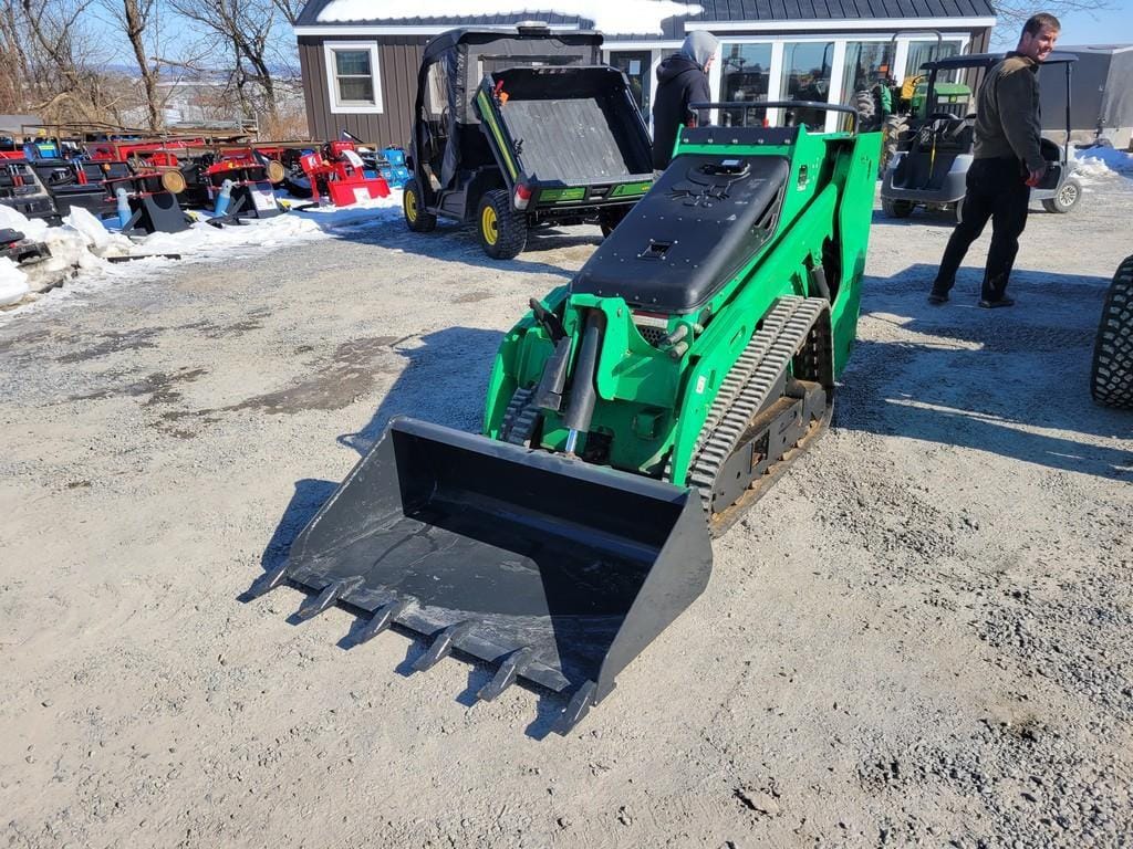 2021 Bobcat MT100 Equipment Image0