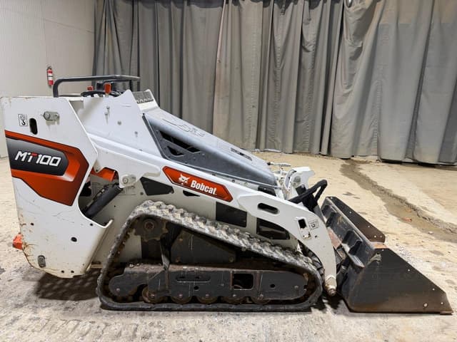 Image of Bobcat MT100 equipment image 4