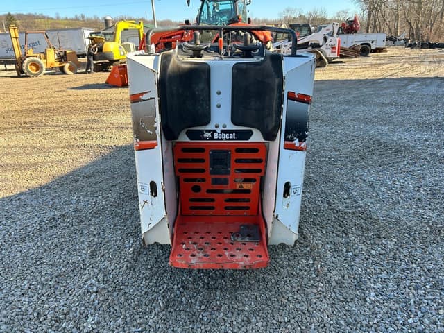 Image of Bobcat MT100 equipment image 2