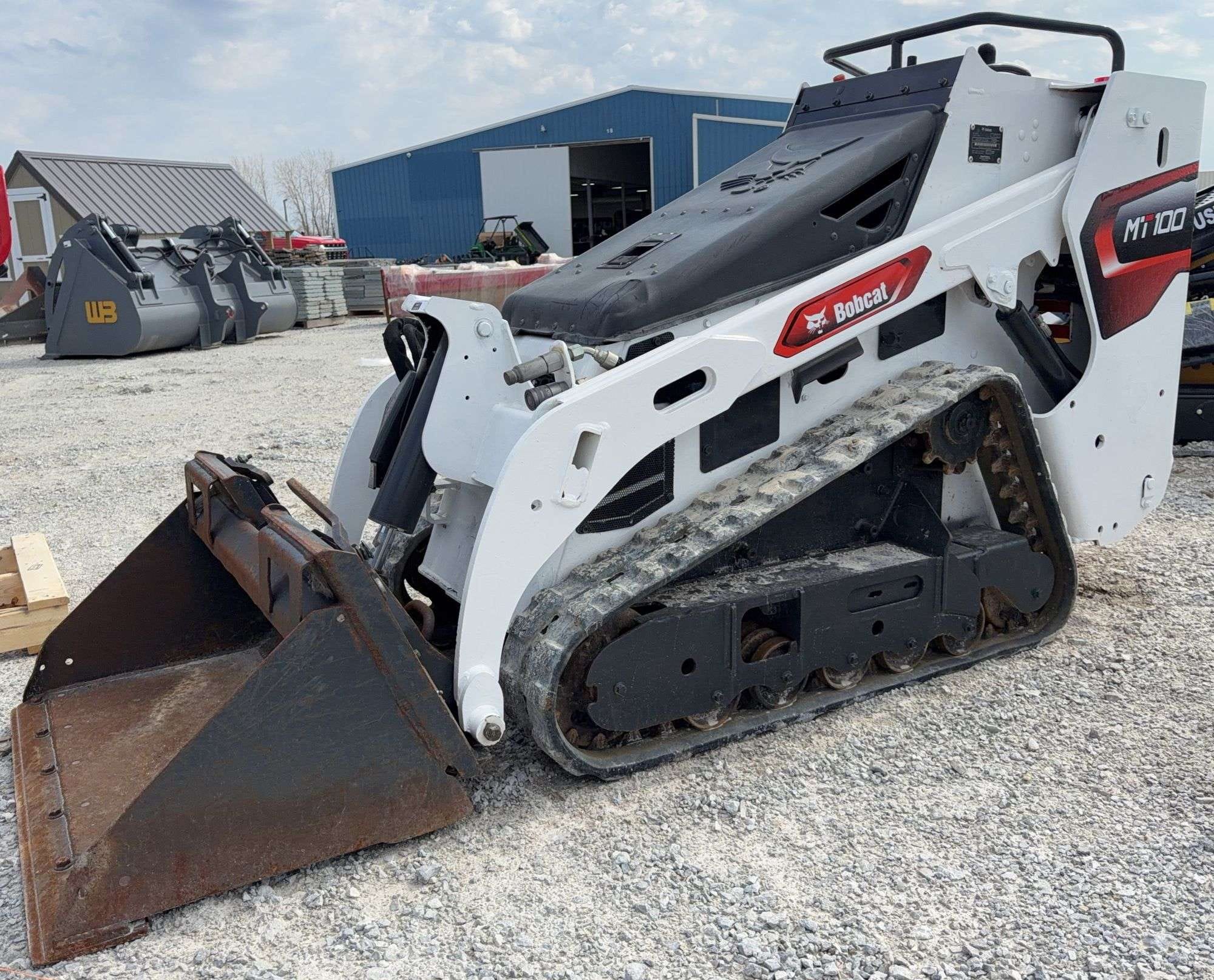 2021 Bobcat MT100 Equipment Image0