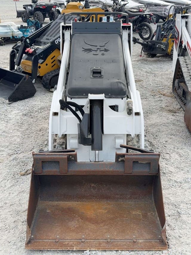 Image of Bobcat MT100 equipment image 3