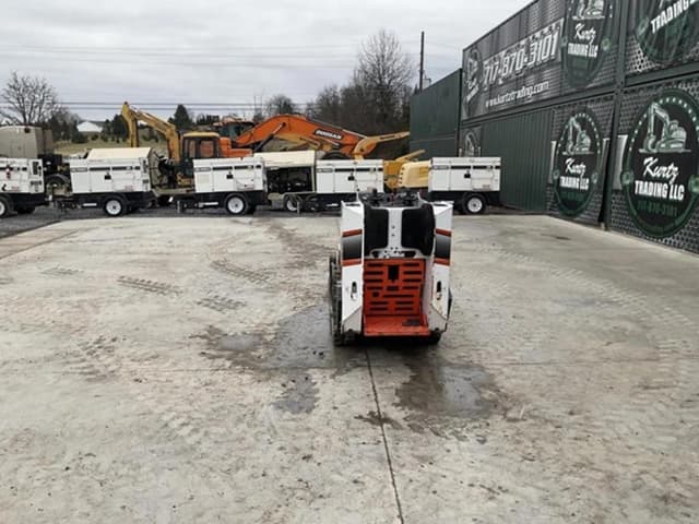 Image of Bobcat MT100 equipment image 2