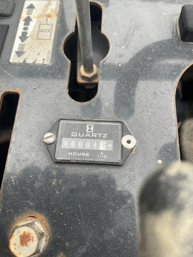 Image of Bobcat MT100 equipment image 4