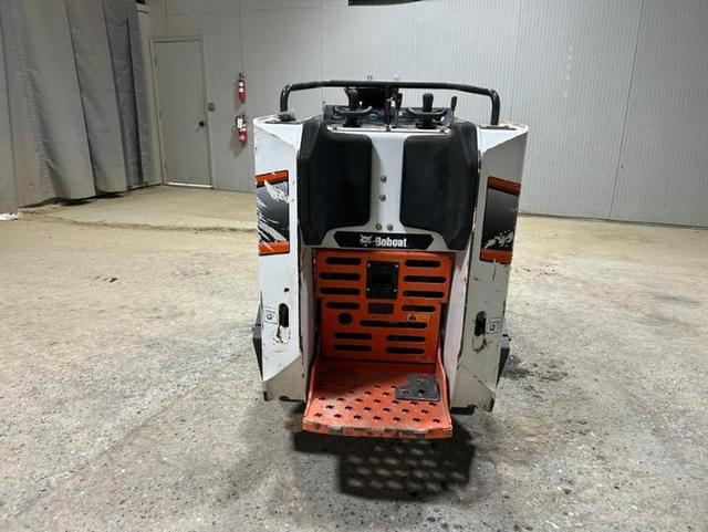 Image of Bobcat MT100 equipment image 2