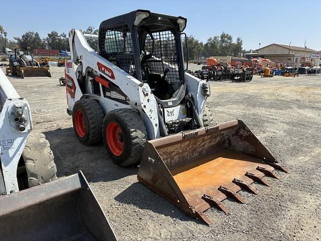 Image of Bobcat S590 equipment image 1