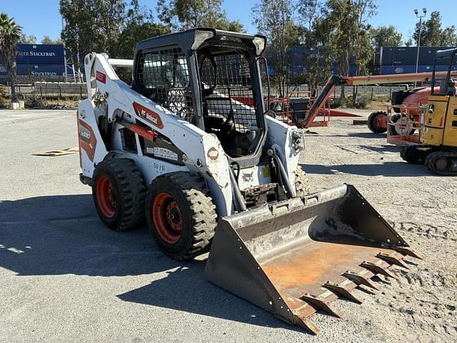 Image of Bobcat S590 equipment image 1
