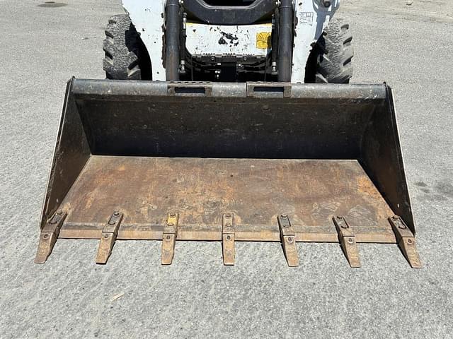 Image of Bobcat S590 equipment image 4