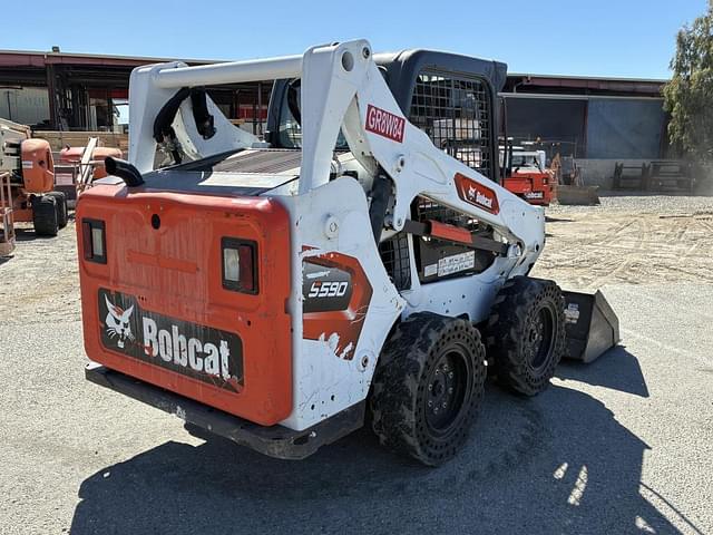 Image of Bobcat S590 equipment image 2