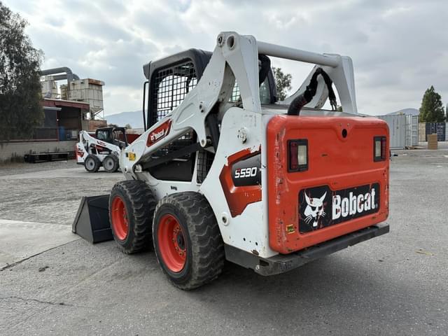 Image of Bobcat S590 equipment image 3