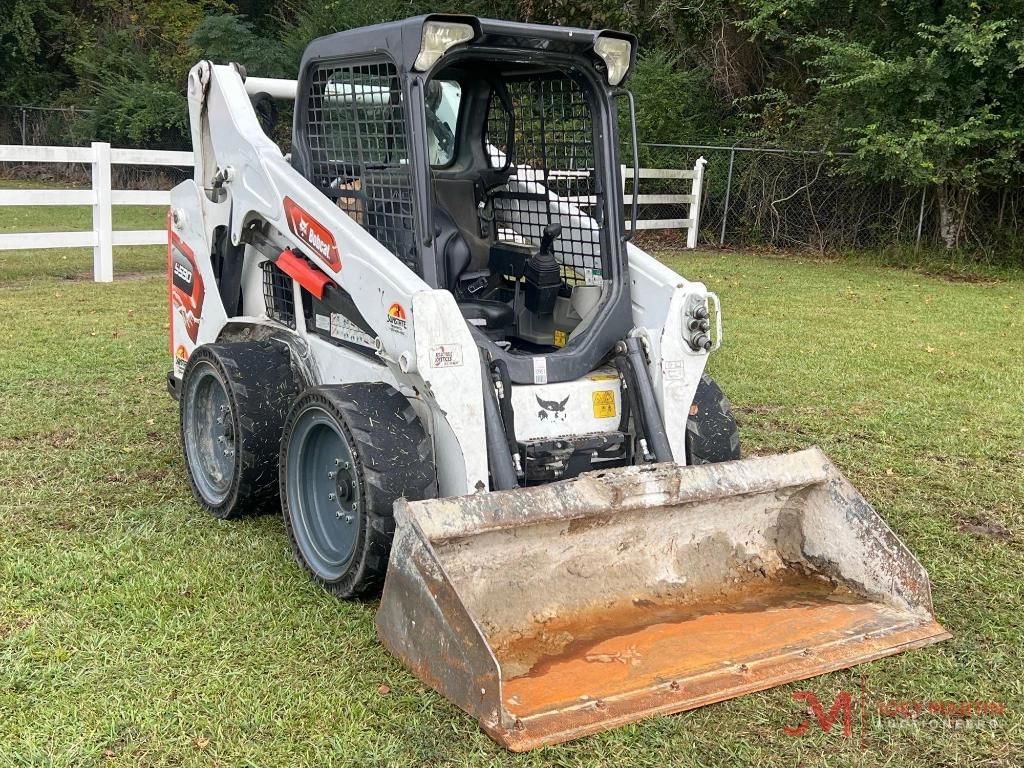 2021 Bobcat S590 Equipment Image0