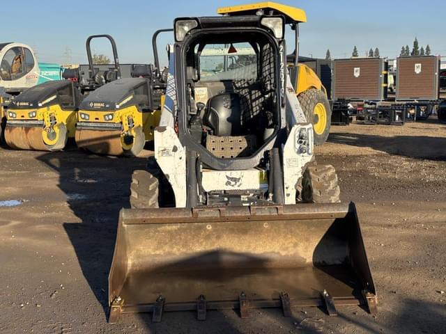 Image of Bobcat S590 equipment image 4