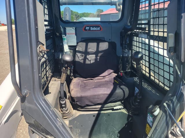 Image of Bobcat S64 equipment image 4