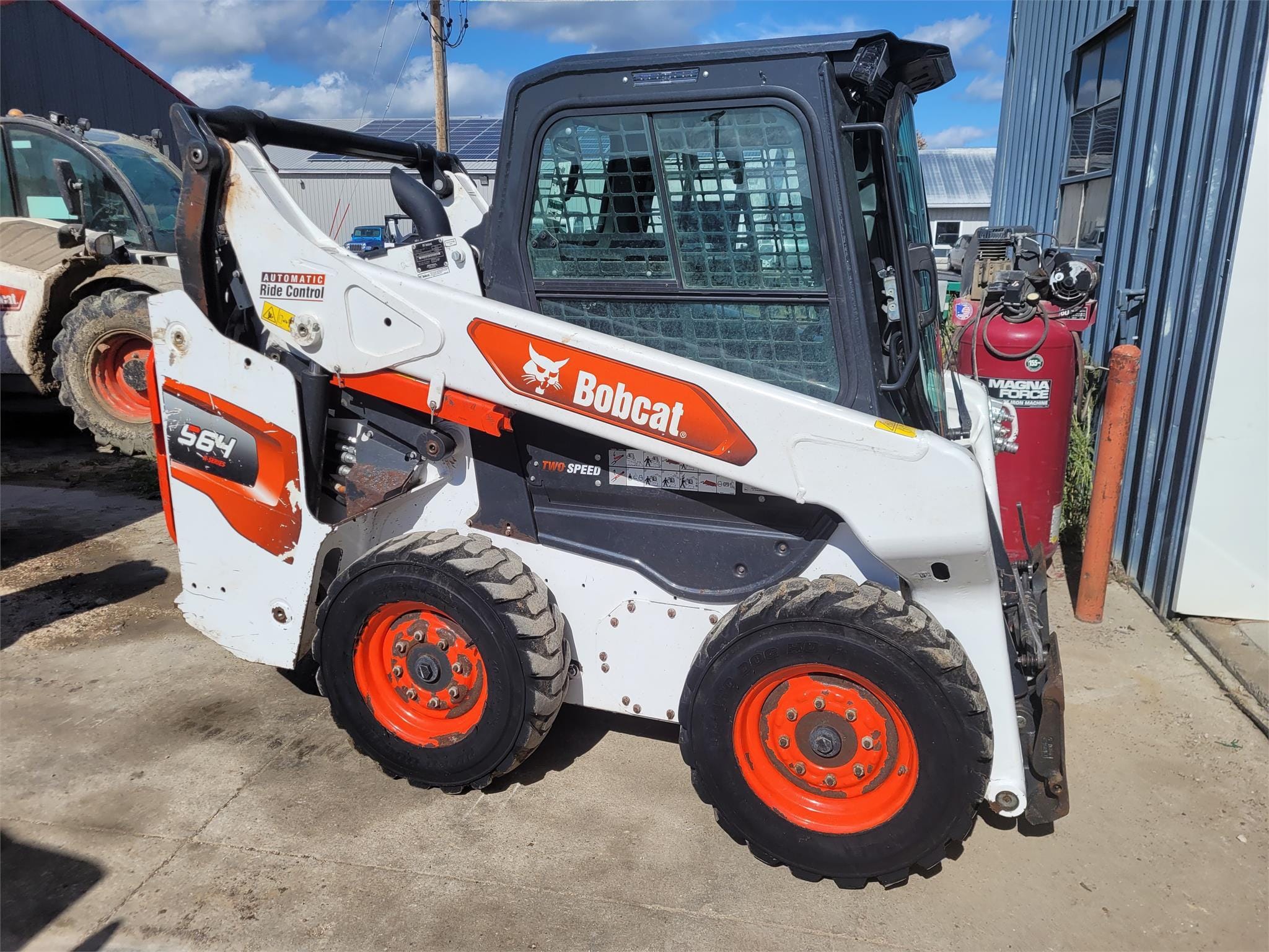 2021 Bobcat S64 Equipment Image0