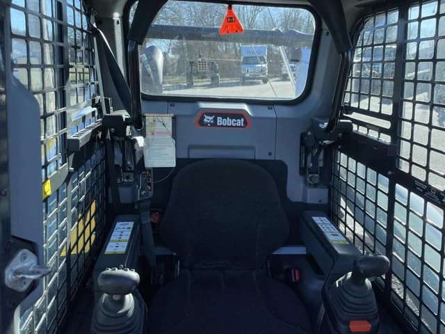 Image of Bobcat S64 equipment image 4