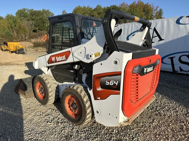 Image of Bobcat S64 equipment image 2