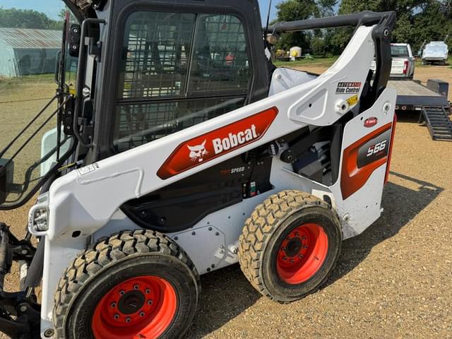 Image of Bobcat S66 equipment image 2