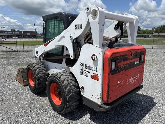 Image of Bobcat S740 equipment image 1