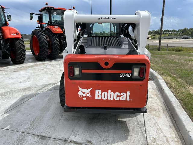 Image of Bobcat S740 equipment image 3